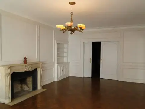 EXCELENTE PISO EN LO MEJOR DE RECOLETA