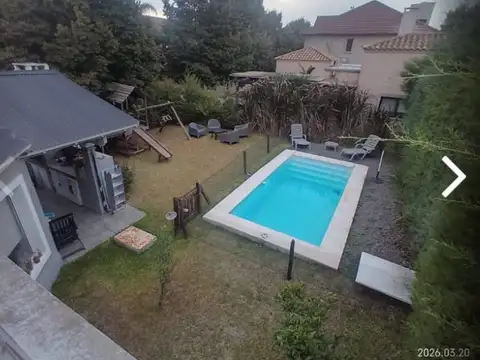 EXCELENTE CASA EN BARRIO PRIVADO MARIA ELENA .MORENO .5 AMBIENTES - PILETA -QUINCHO