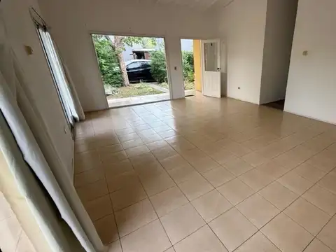 Casa en Alquiler de 4 dormitorios