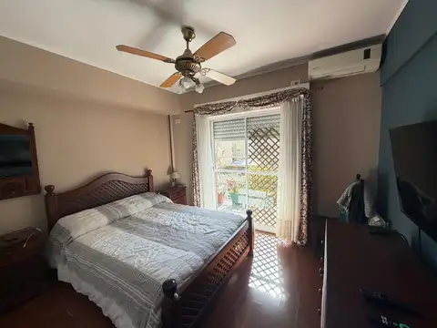 Departamento 5 ambientes con 2 baños