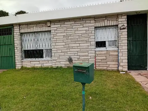 Depto Tipo Casa en Alquiler de 3 ambientes