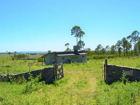 SE VENDE CASA A ESTRENAR VILLA YACANTO 2 DORM