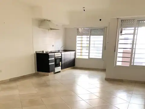 Departamento en Alquiler en Moron Sur, $ 400.000