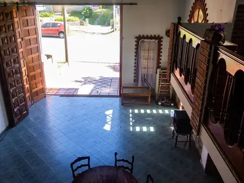 Casa 4 ambientes con 4 baños