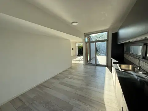 Casa en Alquiler en Manuel B Gonnet, $ 2.500.000