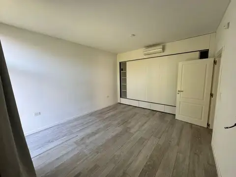 Casa - Alquiler - Argentina, Manuel B Gonnet - Calle 503 e/ 8 y 9 1362