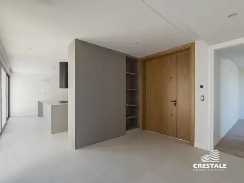 Casa 8 ambientes con 4 baños
