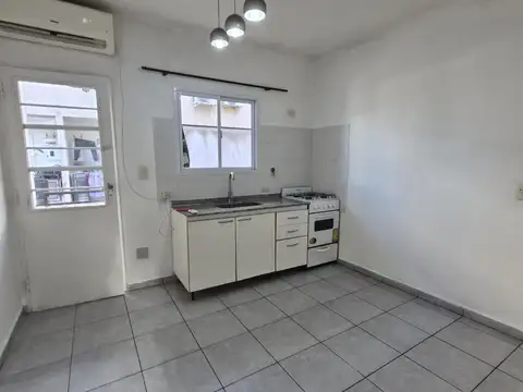 Departamento en Alquiler con 1 cocheras
