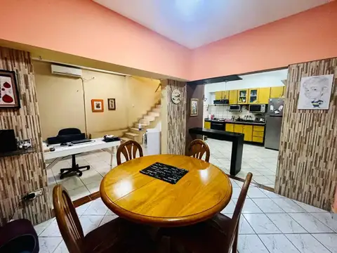 Depto Tipo Casa en Venta de 4 ambientes