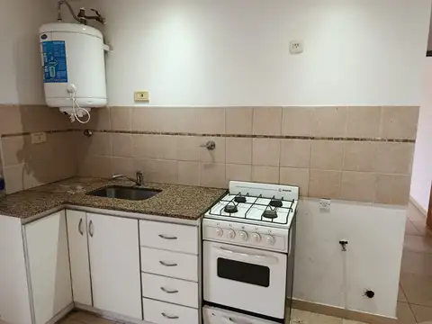 Departamento en Alquiler en Morón Sur, $ 400.000