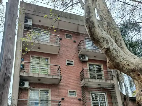 Departamento 2 Ambientes en Alquiler - Morón