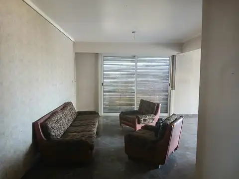Departamento en Venta en Pompeya, USD 105.000