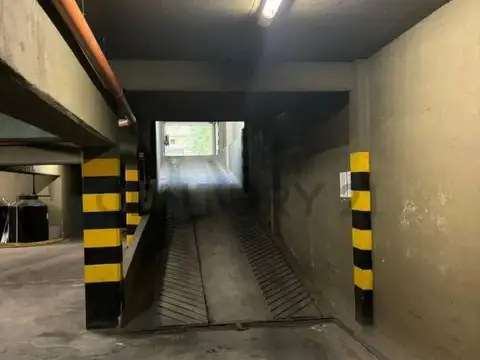 Suipacha 400, Piso 0