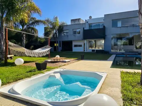 Casa en venta en oportunidad a la laguna en San Isidro Labrador