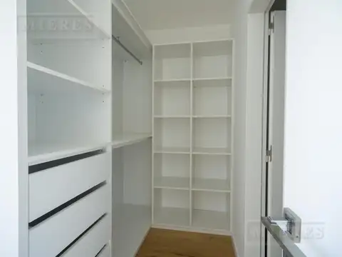 Departamento en Alquiler con 2 cocheras