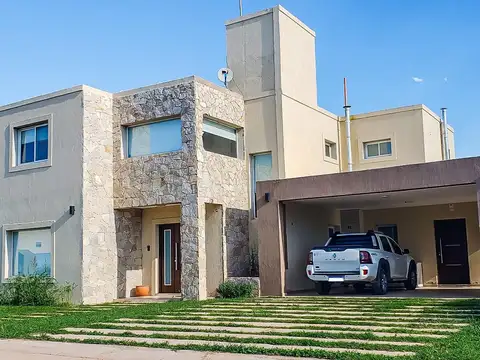 Venta. Casa 3 dormitorios. San Luis, Juana Koslay, Barrio La Pancha II