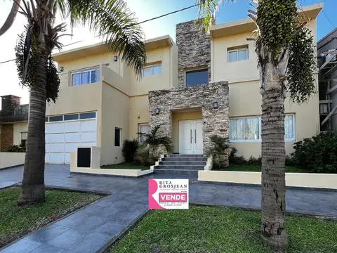 Residencia exclusiva con piscina y quincho en Colón