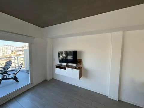 Teniente Juan Domingo Peron 4100, Piso 9