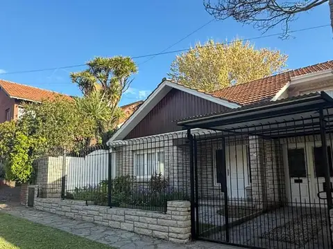 Casa en Venta - 3 Dormitorios 2 Baños - 300mts - Mar Del Plata
