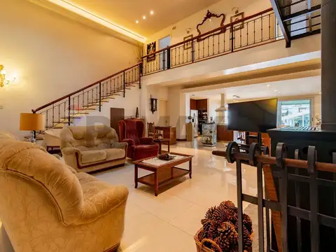 CASA CON JARDIN Y PILETA FINANCIA 100% 