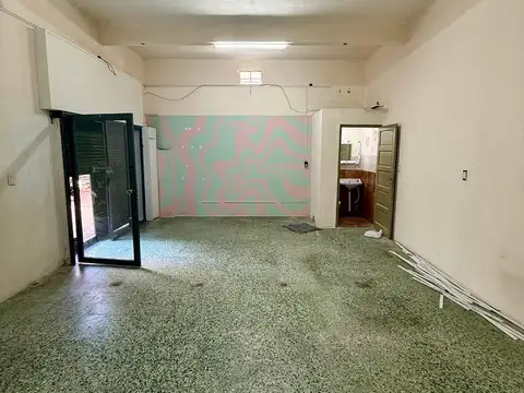 Local en Alquiler en Villa Dominico, $ 500.000