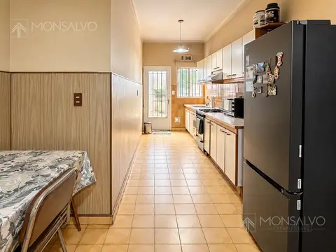 Casa 3 ambientes con 1 baño