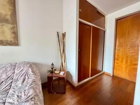 Depto Tipo Casa en Venta 27 años