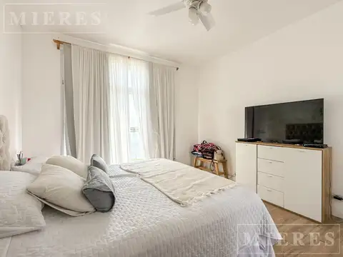 Casa en alquiler anual en San Sebastián área 7, a la laguna
