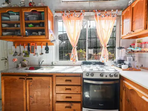 Casa 3 ambientes con 1 baño