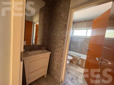 Casa en Alquiler al Sureste