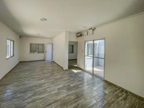 Galpon en Venta en Parana, USD 200.000