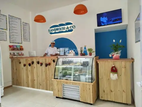 33 e/ Mar del plata y Mar azul