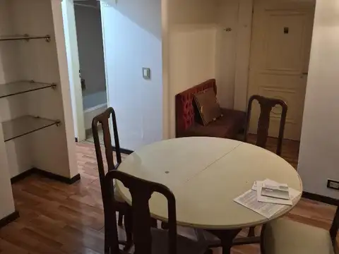 Rolando 100, Piso 3