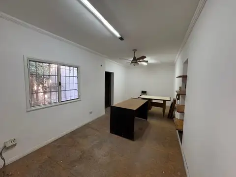 D. F. Sarmiento 1400, Piso 1