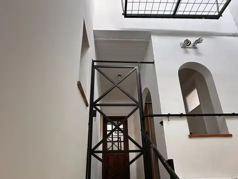 Oficina en Alquiler al Norte