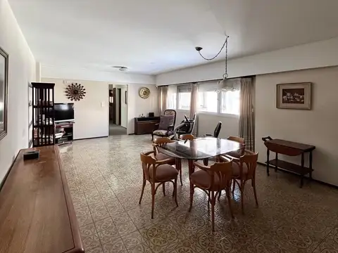 Departamento 7 ambientes con 3 baños