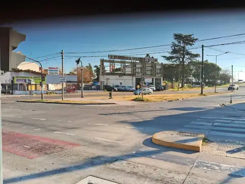 Avenida Presidente Perón 3600