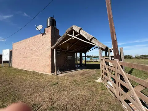 Quinta en Chapuy con pileta - Zona vivero