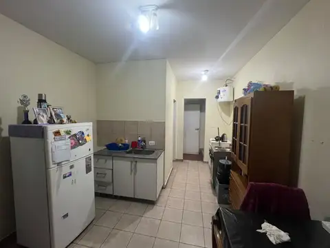 Jose C. Paz 4300, Piso 1