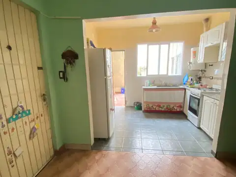 Depto Tipo Casa 5 ambientes con 2 baños