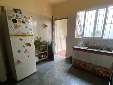 Depto Tipo Casa en Venta en Villa del Parque, USD 145.000