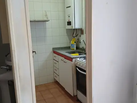 Oficina en Alquiler al Este