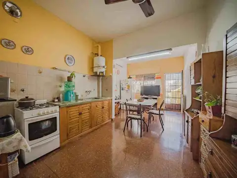 OPORTUNIDAD PH 2 ambientes con patio en San Martín