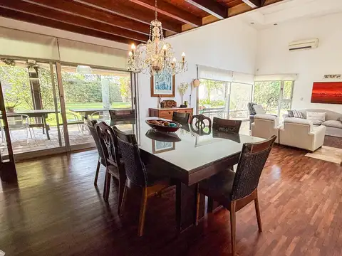 Casa en Alquiler Temporal en Funes, USD 2.200