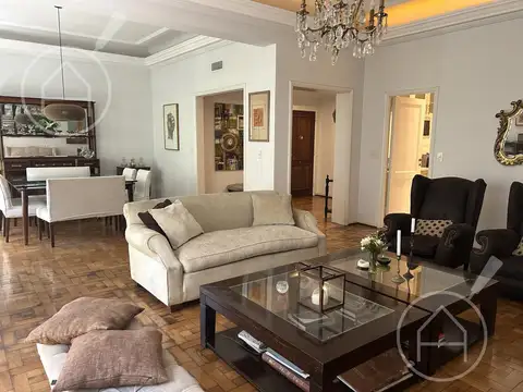 Departamento 5 ambientes con patio