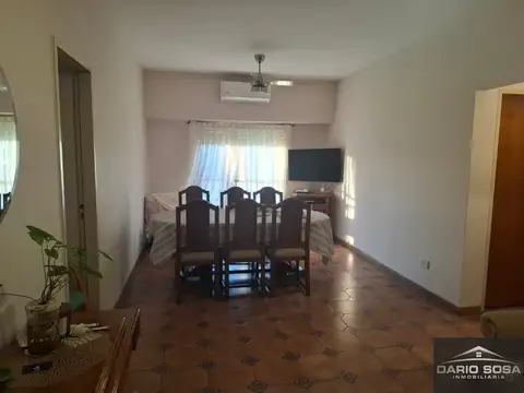 Tapia de Cruz Nº 900