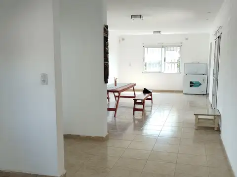 Alquiler casa en Acequias del aire, Hermosa con parque y pileta! IMPUESTOS A CARGO DEL PROPIETARIO