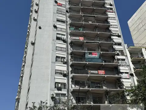 Venta Departamento en Olivos - Amplio Balcón al frente y muy luminoso APTO CRÉDITO