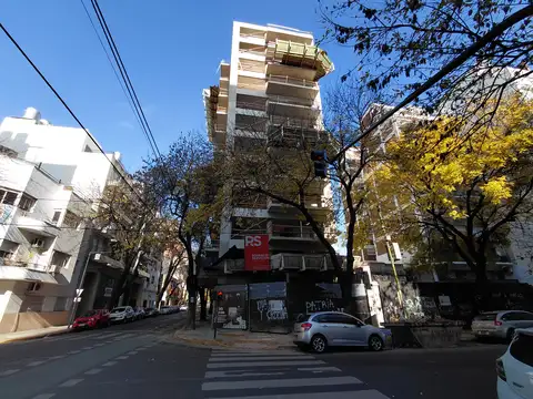 Espectacular 2 Ambientes en Esquina con Terraza Propia de 38 m² y Parrilla!