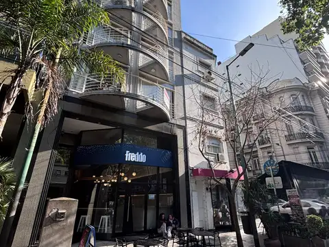 Boulevard Charcas y Bulnes - LOCAL - 61 m2 - Apto Gastro.
